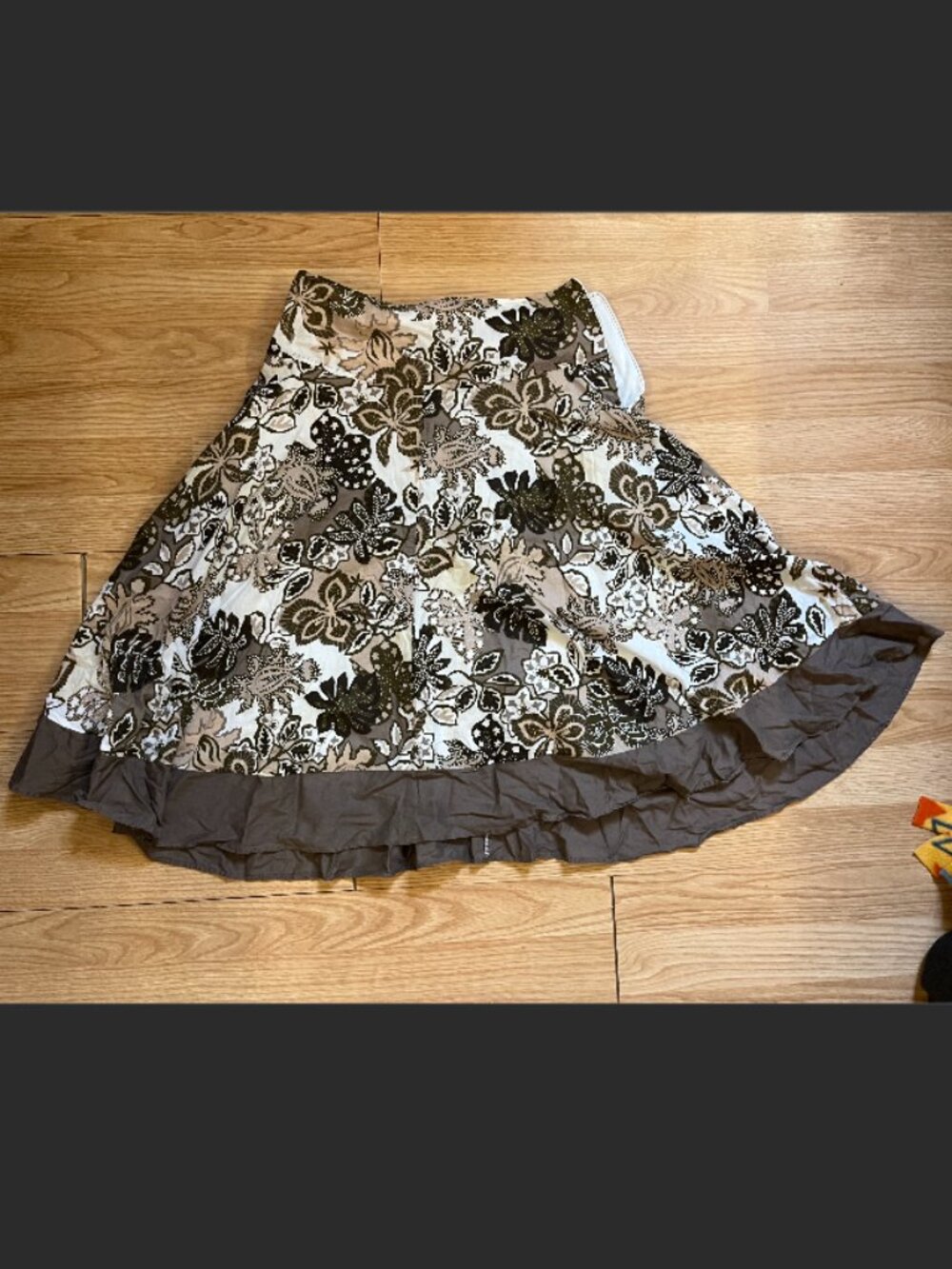 RW and Co. Brown Floral Skirt- Size 2